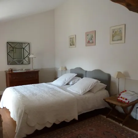 Le Logis Du Bourg Alojamento de Acomodação e Pequeno-almoço *