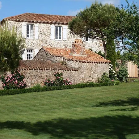 Le Logis Du Bourg Alojamento de Acomodação e Pequeno-almoço